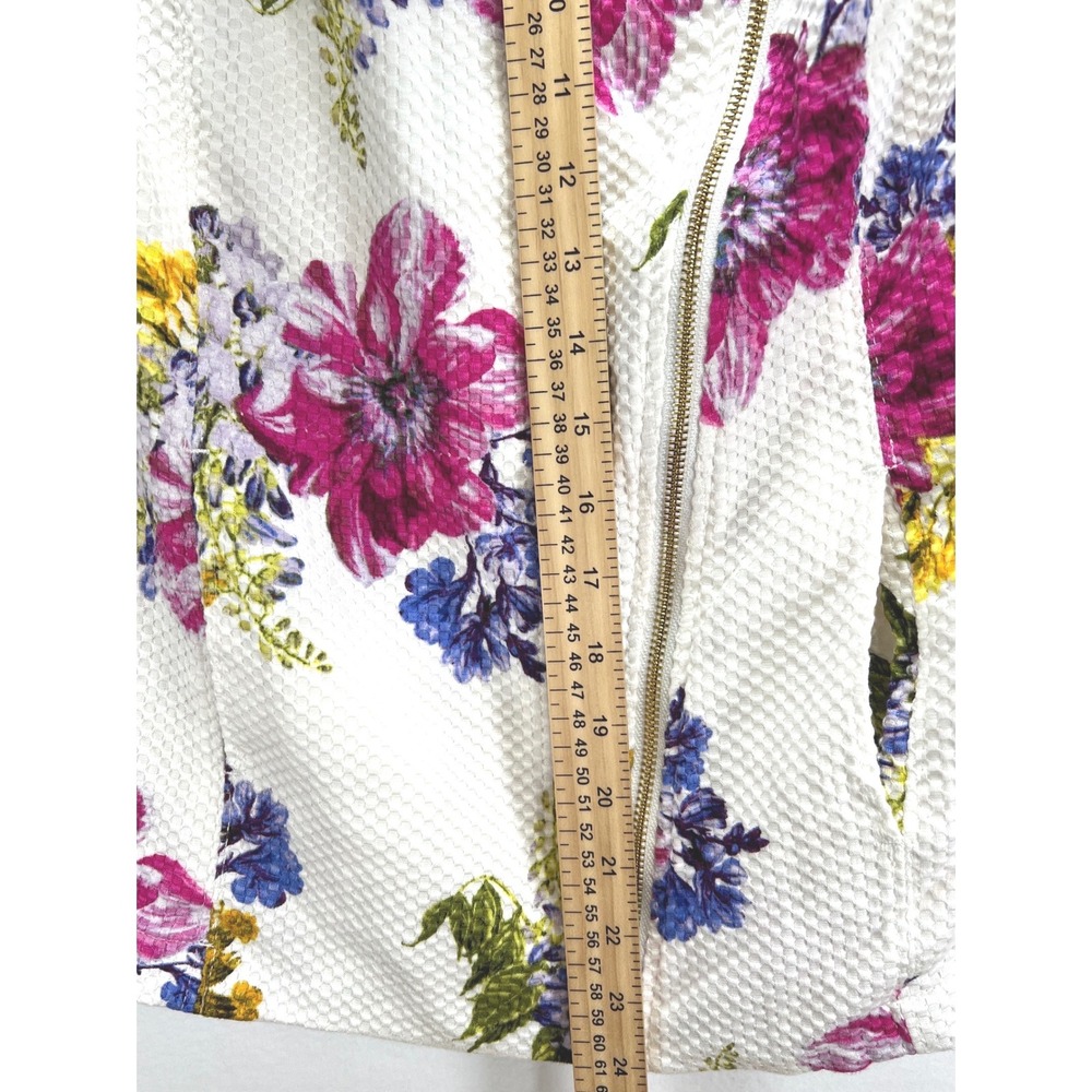 Susan Graver Floral Moto Jacket White Textured Waffle Knit Asymmetric Zip Size 6 - Picture 9 of 15